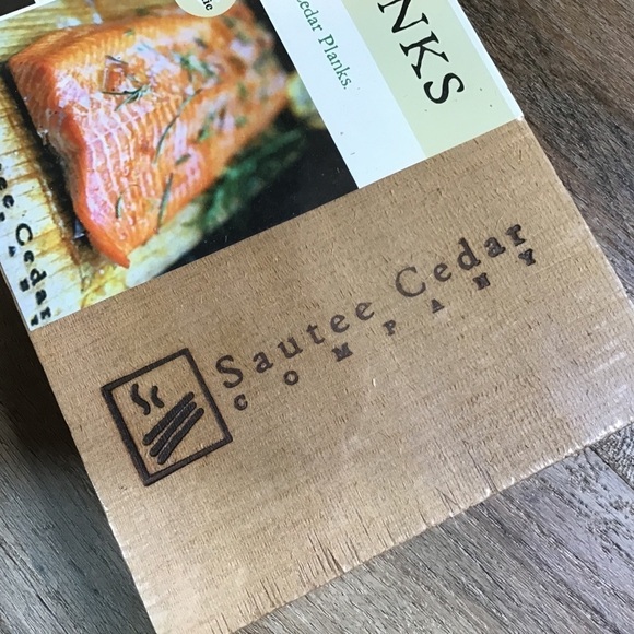 New Sautée Cedar Company Wood Planks 2 Pack Cooking BBQ Fish Meat Veggies Smoke - Picture 2 of 7